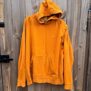 Vintage Nike men’s Orange Hoodie Size XL